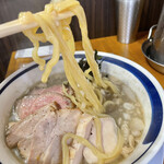 NAKAGAWA わず - おしょうゆのモチモチ太麺