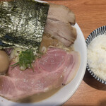 焼きあご煮干しらぁめん はなかぜ - 