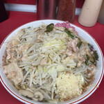 ラーメン二郎 - ラーメン　カラメ以外全マシ　＆　アレ　850円