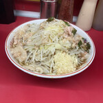 ラーメン二郎 - ラーメン　カラメ以外全マシ　＆　アレ　850円