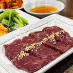 大衆焼肉ホルモン よっとこ - 