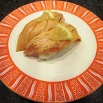 金沢まいもん寿司 - サーモン炙り￥価格忘れ