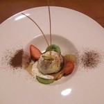 ピアチェーレ - ⑤特製ほろにがプリンアラモード