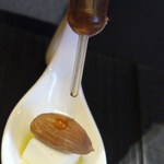 ガストロノミー ジョエル・ロブション - 魚醤をスポイトでポツンと落として下さいます