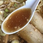 レストラン・フレボラント - 特製醤油ラーメン（煮干し）　スープアップ