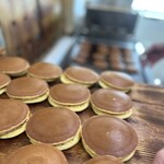 村井製菓 - 料理写真:月、火、木限定の焼き立てどら焼き
美雅沙邑庵