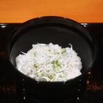 日本料理 幸庵 - 釜揚げしらすと山椒のご飯