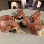 trattoria e poi - パルマ産生ハムと黒イチジク