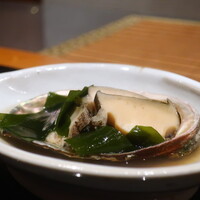 日本料理 幸庵 - 鮑と若芽の煮物