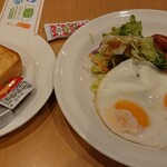 ガスト - 目玉焼き＆ベーコンソーセージセット