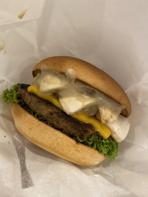 FRESHNESS BURGER Nakano Kitaguchi Ten photo 3
