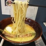 麺巧 潮 - ツルツル麺　リフト