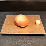 エクアトゥール - パンとバター