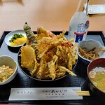 Ni Akaike - ワカサギ天丼+冷酒