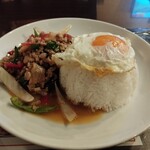 タイ料理バンセーン - ガパオ・ラーカオ
