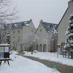 マウレ山荘 - 春の雪の中のマウレ山荘