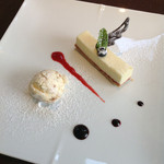 ビストロ・ヨシムラ - 八つ橋のアイスとチーズケーキ