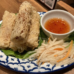 CHUTNEY Asian Ethnic Kitchen - ベトナム揚げ春巻き869円、すごいサクサクに揚がってる