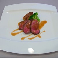 ラシーヌ - 仔羊モモ肉のロティ　ローズマリー風味
                