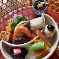 韻松亭 - 彩りが鮮やか