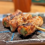 Yakitori Porokichi - にんにくの芽肉巻き串焼き