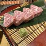 Oumigyuuyakiniku Okina - 炙り刺し