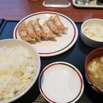 Miyoshino - ぎょうざ定食（税込550円）