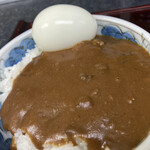 Monju - 定食のカレーにサービスのゆで卵