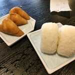 あずみうどん 大刀洗本店 - おにぎりいなり