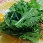 中華そば えもと - 真鯛中華そばに生玉子アップ