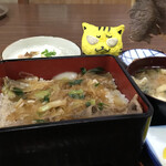 松崎屋食堂 - 肉を取り除くと、こんな感じ
