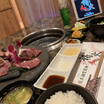 Kumamoto Akaushi Ittougai Seijitsu Isshin Kumamoto Koshitsu Yakiniku Kakka - 