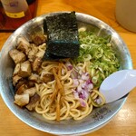 らーめん 麺虎 - カツオオイルsoba大盛り♪