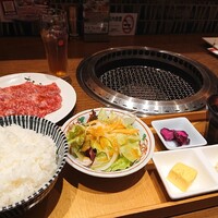 松庵 韓菜房 栄大津通店 - 