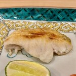 川田 - 2022.9.  喉黒の焼物