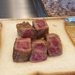 鉄板焼ステーキ 一ッ葉ミヤチク - 