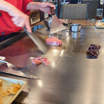 鉄板焼ステーキ 一ッ葉ミヤチク - 