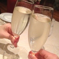 キハチ 名古屋JRセントラルタワーズ店 - スパークリングワインで乾杯♪