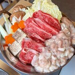 Horumon Yakitori Nikomi Kono Ue San - 和牛ともつのすき焼き