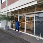 ラスティコ - お店の入り口。