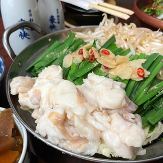 ★Taste of the tail! Motsuzaru's special ultimate offal Motsu-nabe (Offal hotpot) ★