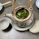 Shikiseto No Aji Tanita - 土瓶蒸し(土瓶の中は松茸、鱧、白身魚、百合根、三つ葉、銀杏)
