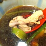 Sobadokoro Miki - かしわそばの汁には鶏もも肉と葱