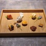 シュヴァル・ドゥ・ヒョータン - ミニャルディーズ