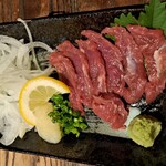居酒屋 琥蘭 - 馬刺　980円　(写真撮る前に少し食べてしまいました)