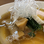 中華そば 深緑 - 出汁の染みた太メンマ