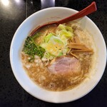 麺処 蓮海 - まぐろ豚骨塩ラーメン(800円)です。