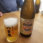 ぎょうざ家心心 - 先ずは沖縄らしくオリオンビールで乾杯。