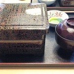 うなぎ金箱 - 特上うな重　２７００円　２段重です