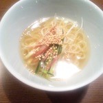燈弥 - 冷麺ハーフ（見た目より食べ応え有り）アップ